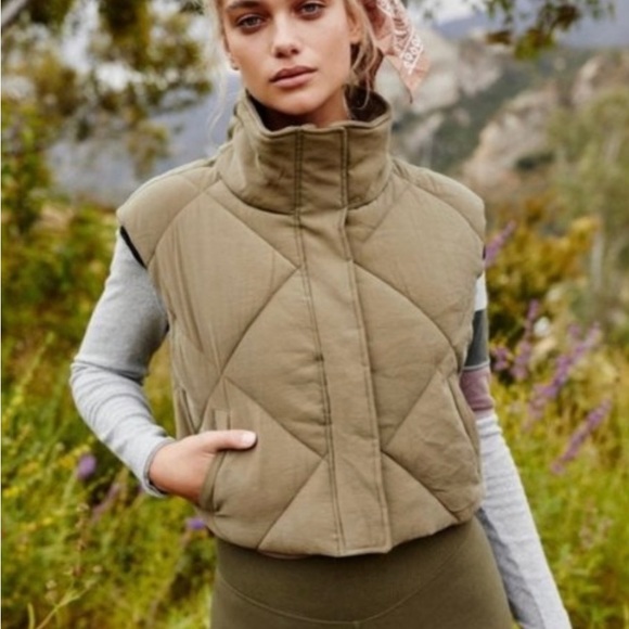 Free People puffer vest - Picture 1 of 3